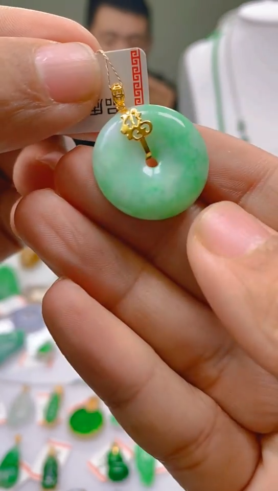 【闪购商品】翡翠颈饰18K金镶嵌新号开播，全场乱卖