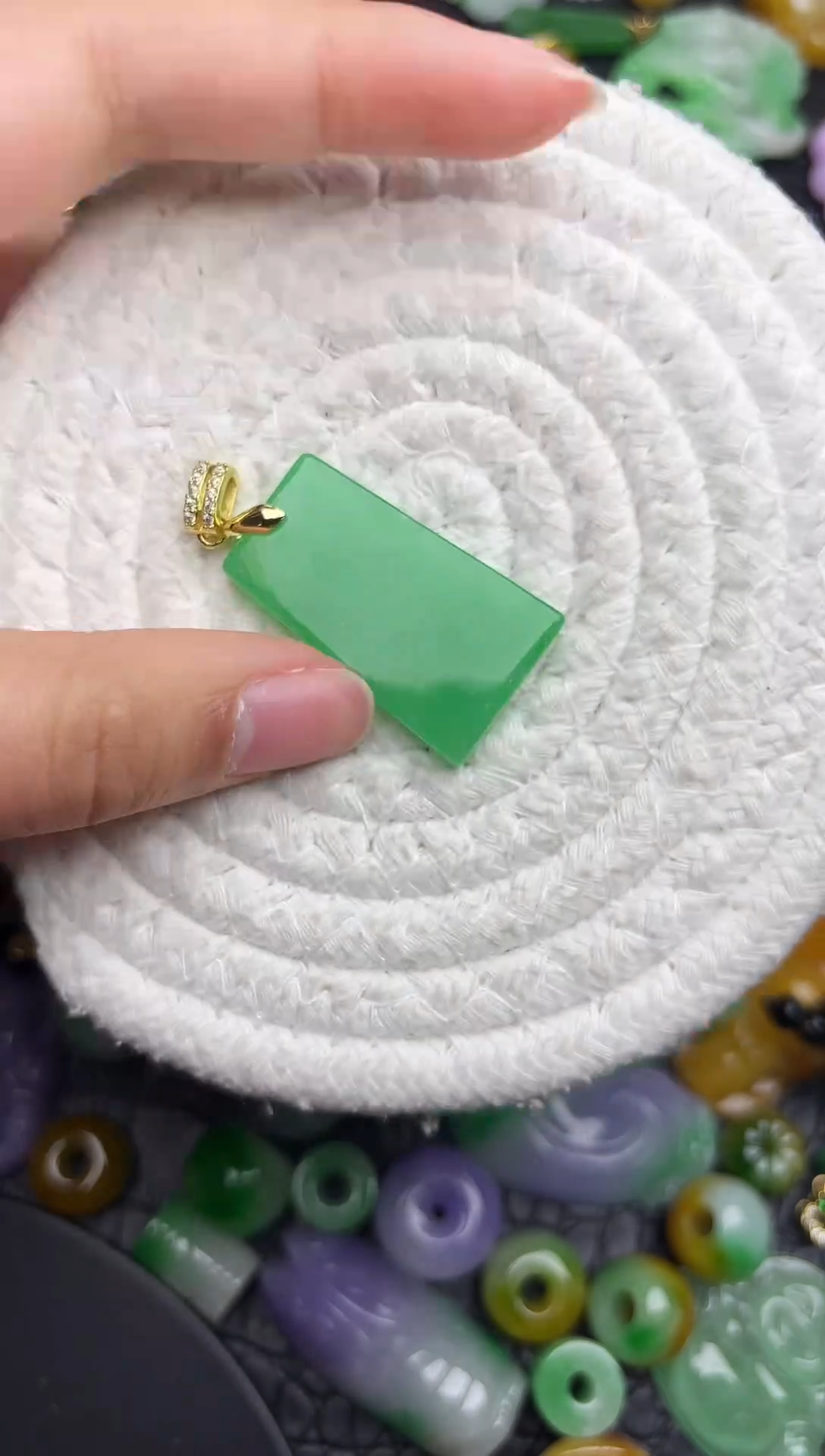 颈饰未镶嵌翡翠缅甸翡翠吊坠