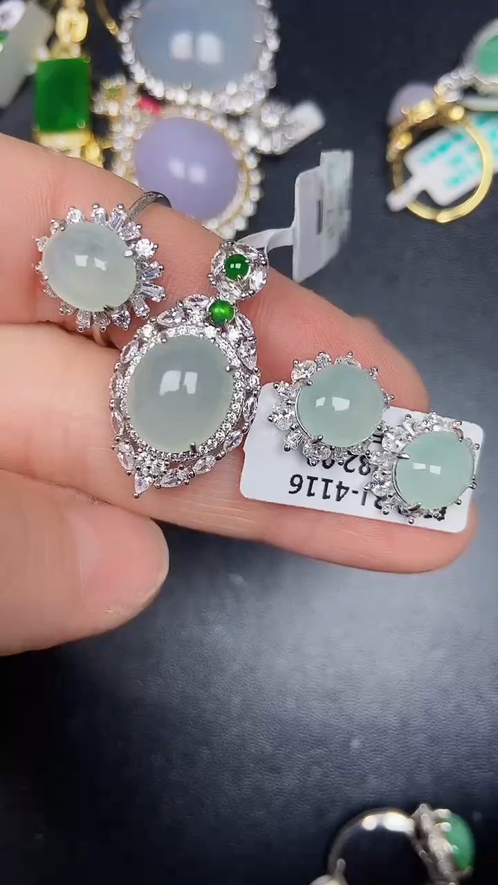 银S925镶嵌戒指翡翠1200