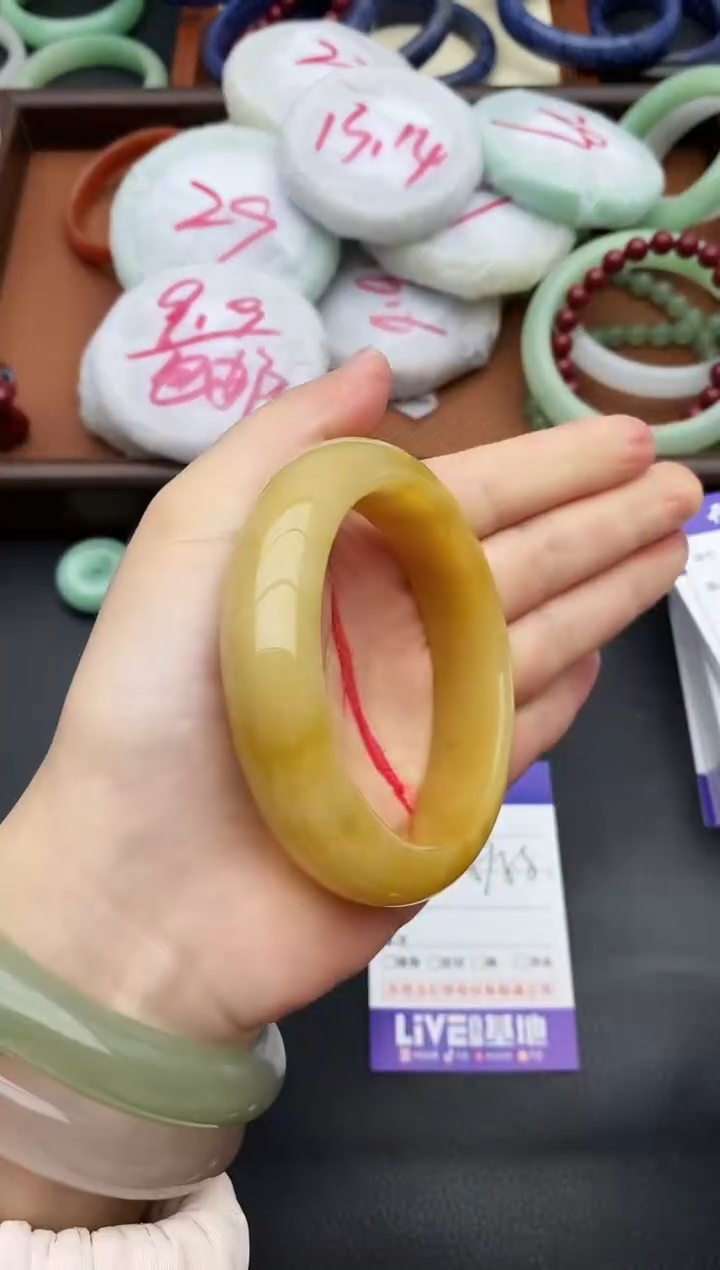 未镶嵌手镯石英质玉215+57/58