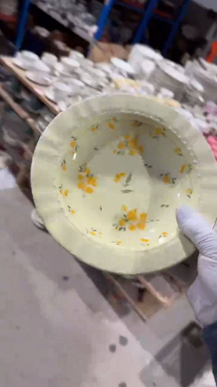 陶瓷草帽深盘微瑕 凑满20元包邮