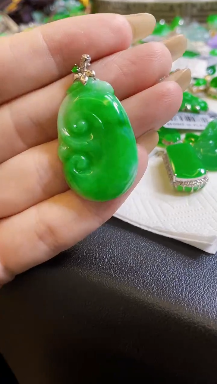【闪购商品】定制翡翠18K金镶嵌如意