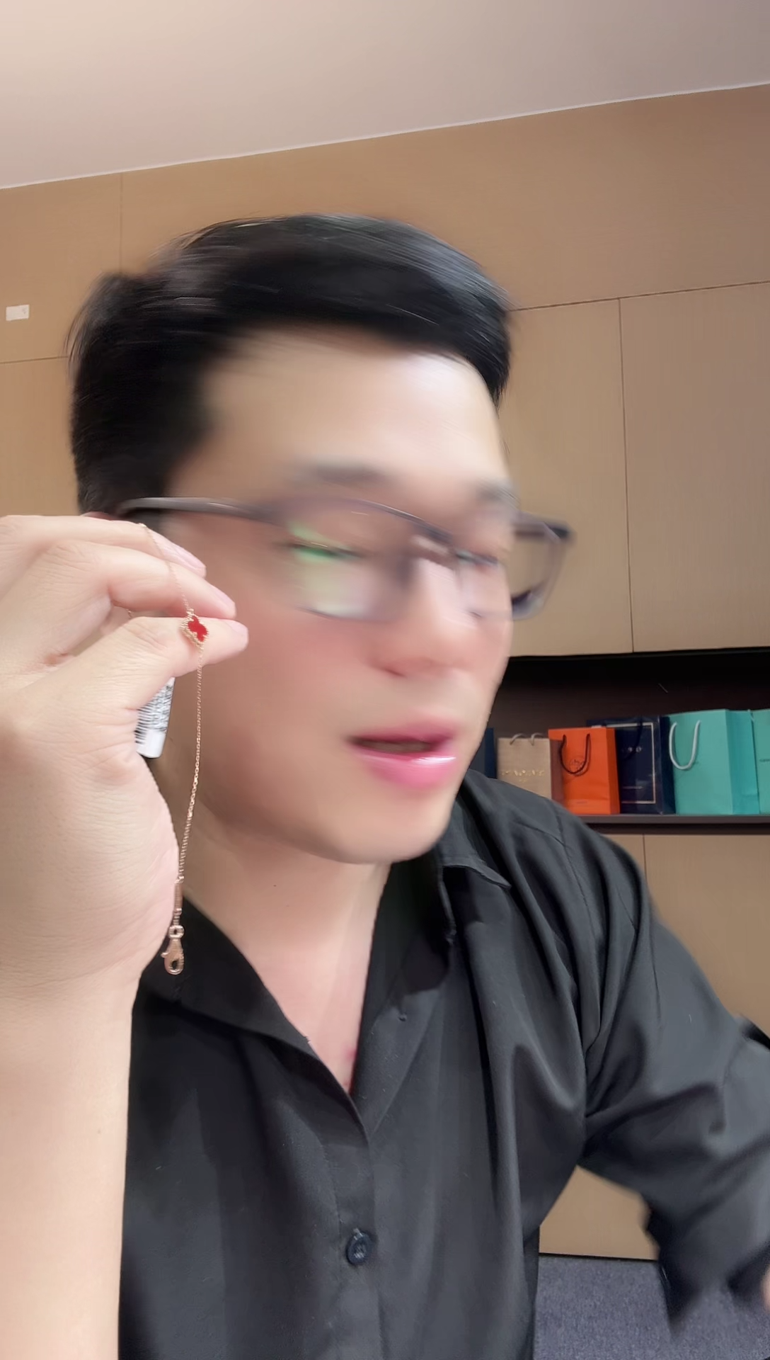 【闪购商品】玛瑙/玉髓手链18K金镶嵌红色k黄，小号单花手链GHJ