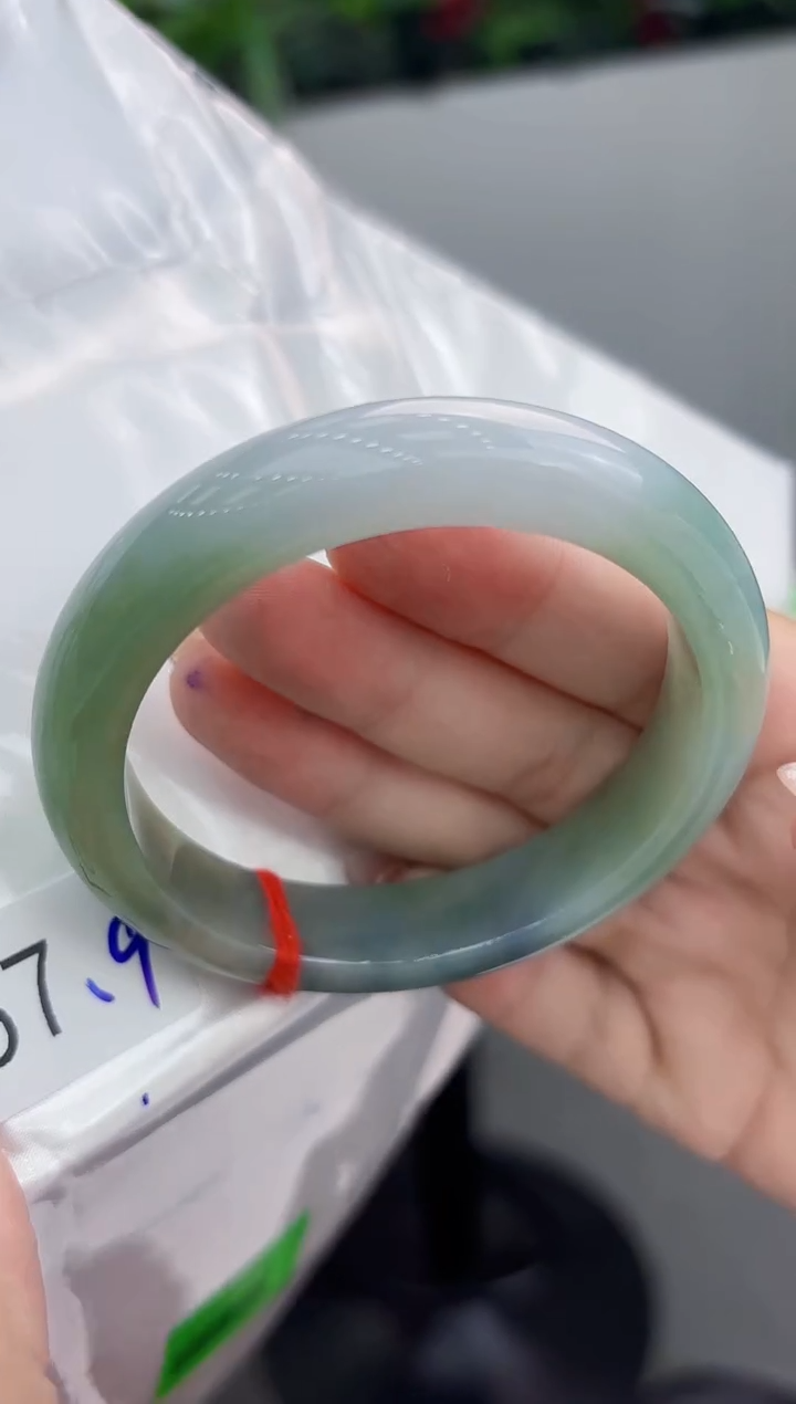 【闪购商品】翡翠手镯未镶嵌翡翠手镯