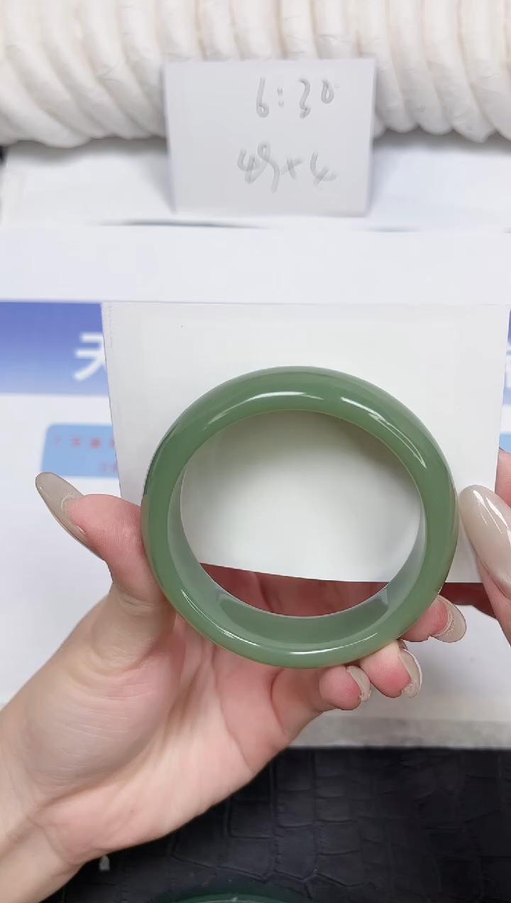 未镶嵌手镯石英质玉5-54.3