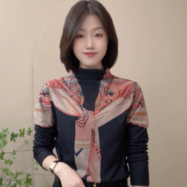 秋冬新款设计感围巾印花长袖半高领洋气时尚显瘦修身打底衫女