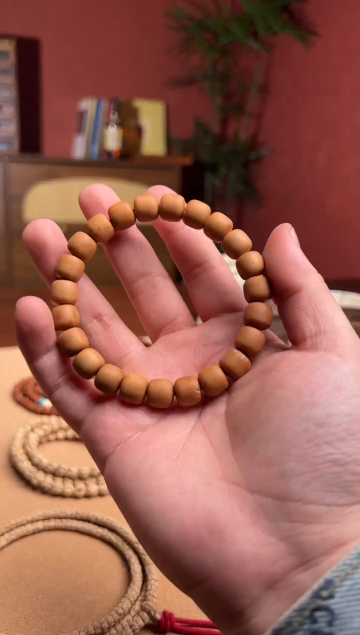 【闪购商品】柏香籽/百香籽手串猴000头