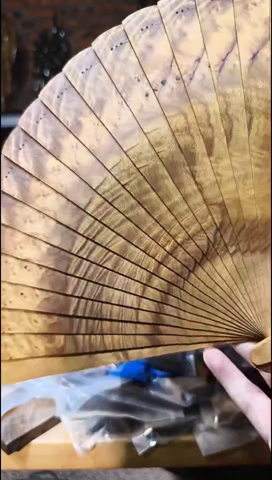 金丝楠      扇子