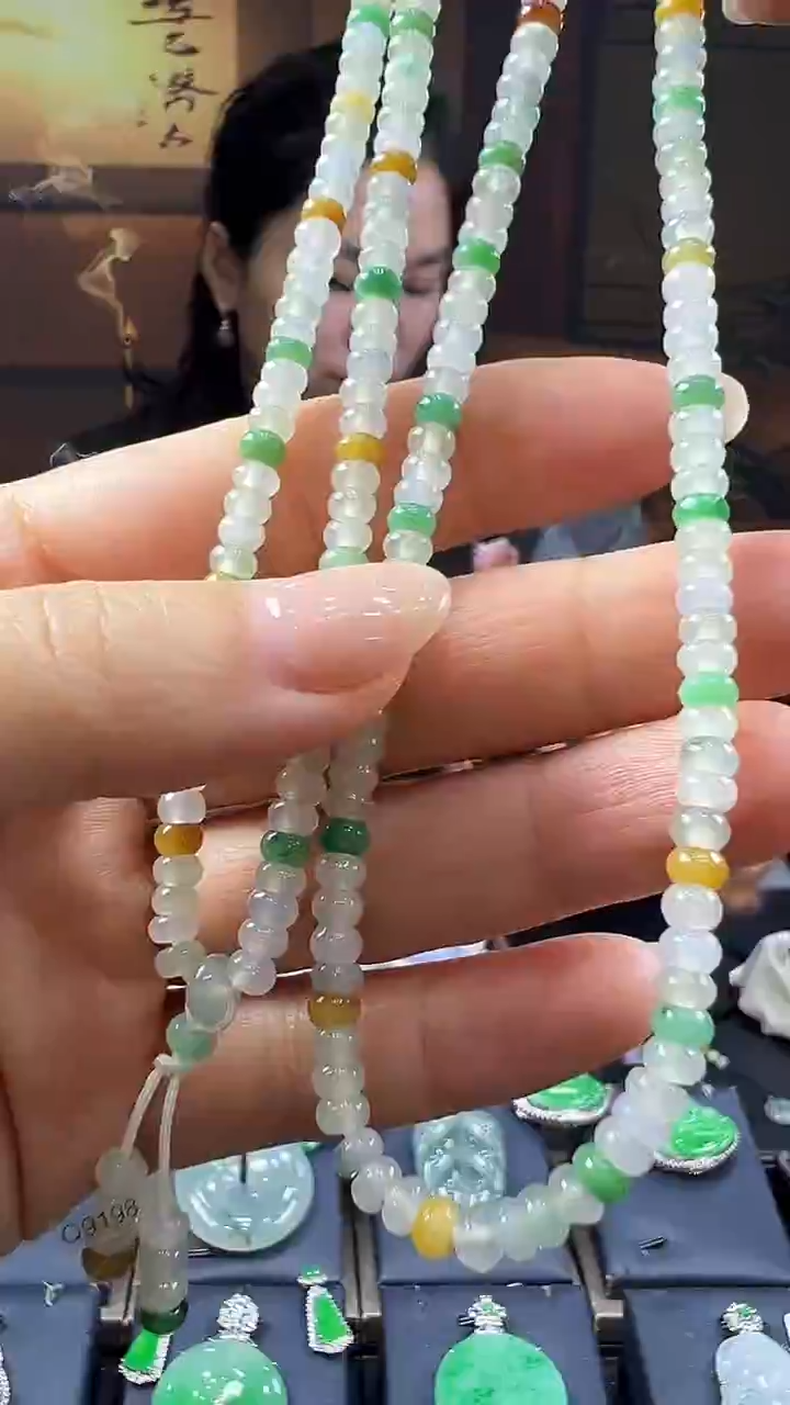 未镶嵌挂件翡翠珠串