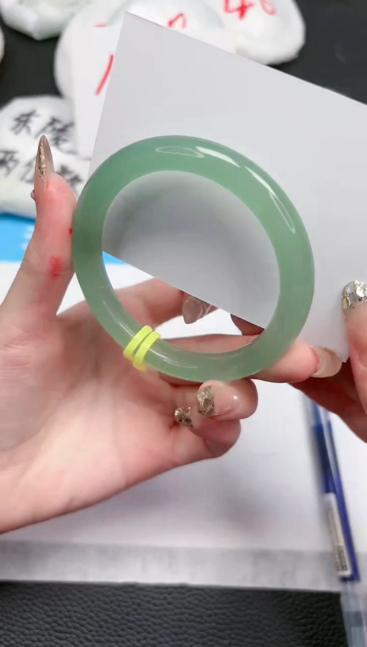 【闪购商品】石英质玉手镯未镶嵌218-55.7