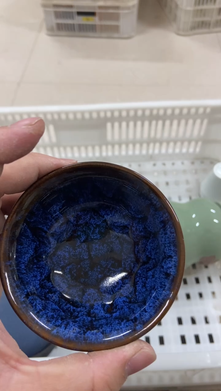 杯子瓷无运费险有瑕疵的摄影的产品有使用过的痕迹有点脏介意勿拍