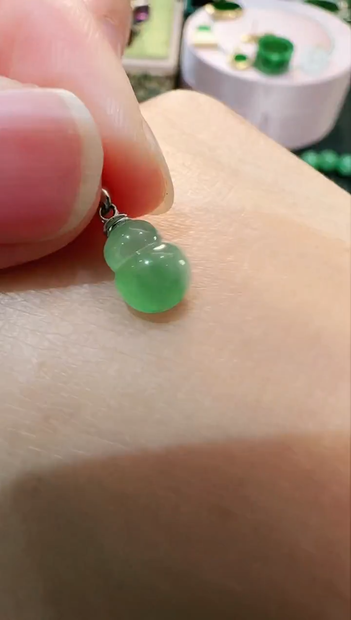 【闪购商品】翡翠颈饰未镶嵌吊坠