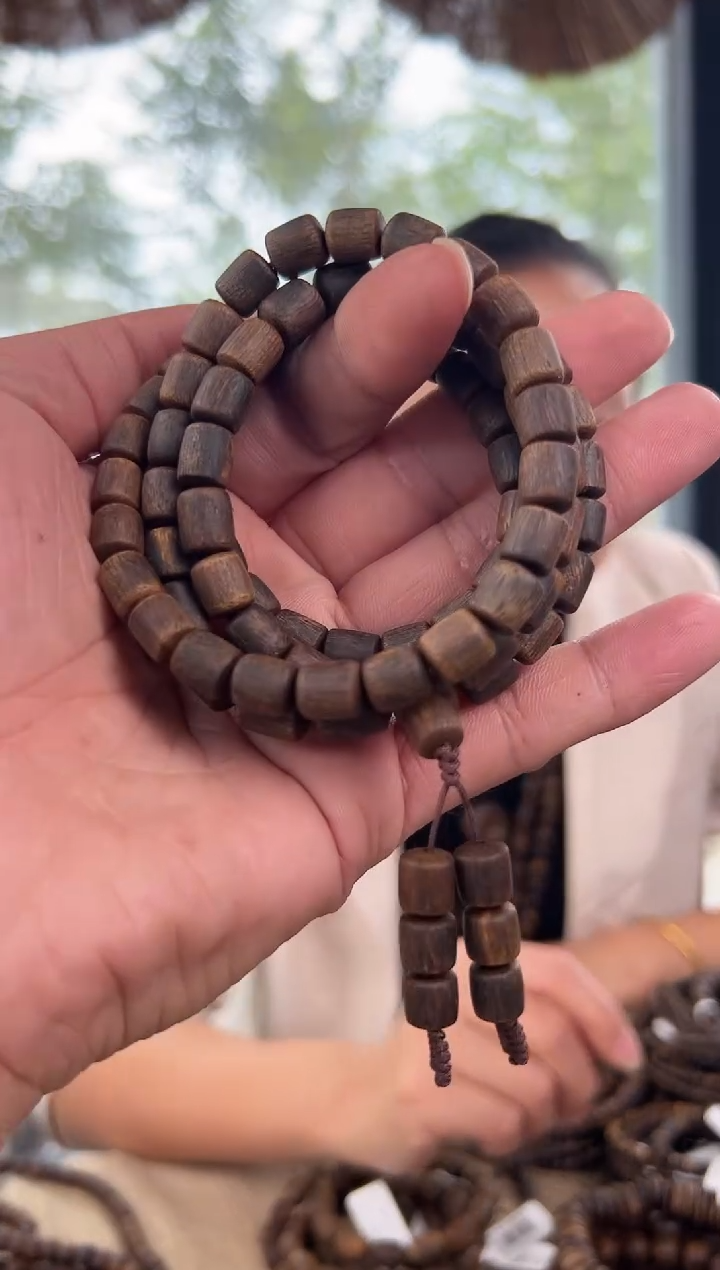 【闪购商品】沉香手串紫奇桶珠沉水保37克