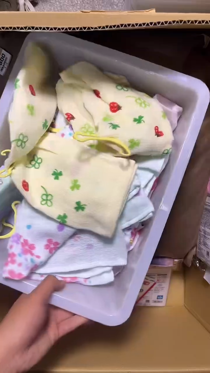 01用****1二手商品不退不换