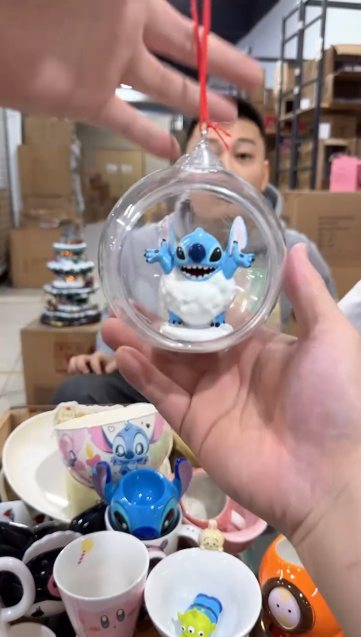 瓷片雪人史迪仔吊球