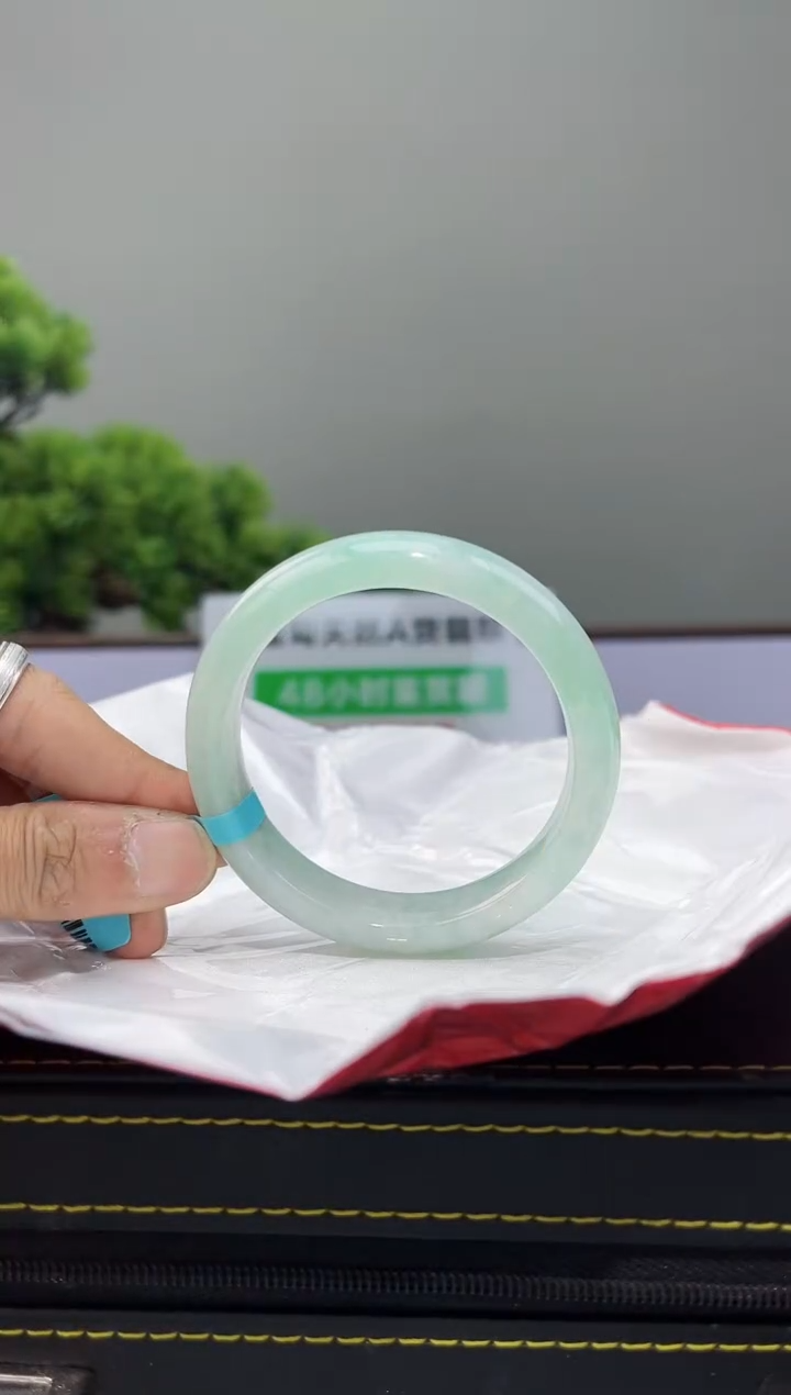 【闪购商品】翡翠手镯未镶嵌手镯8