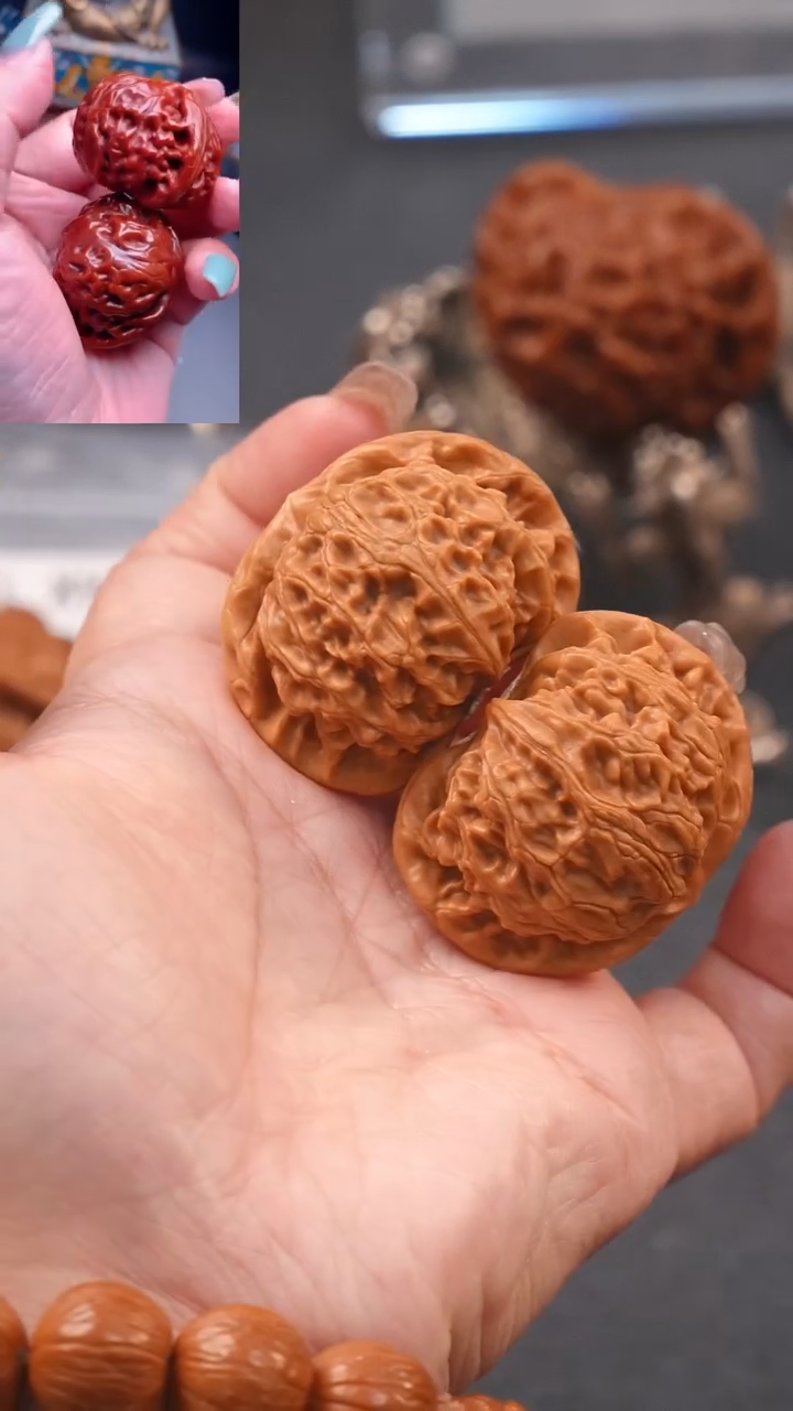 【闪购商品】文玩核桃吊坠42宫灯狮子头