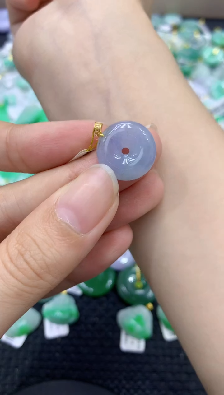 颈饰18K金镶嵌翡翠天然缅甸翡翠A货