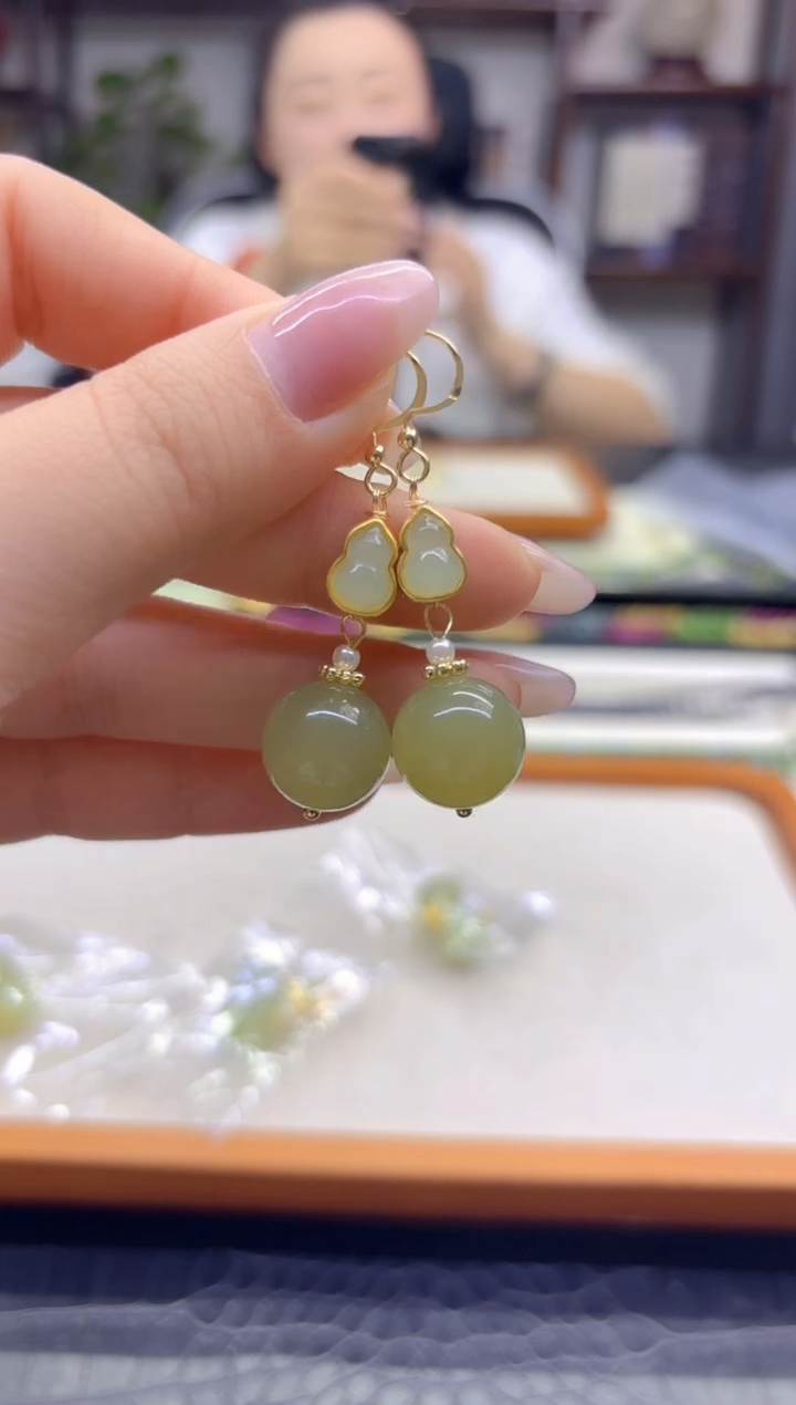 14K金镶嵌和田玉耳饰DIY款E714
