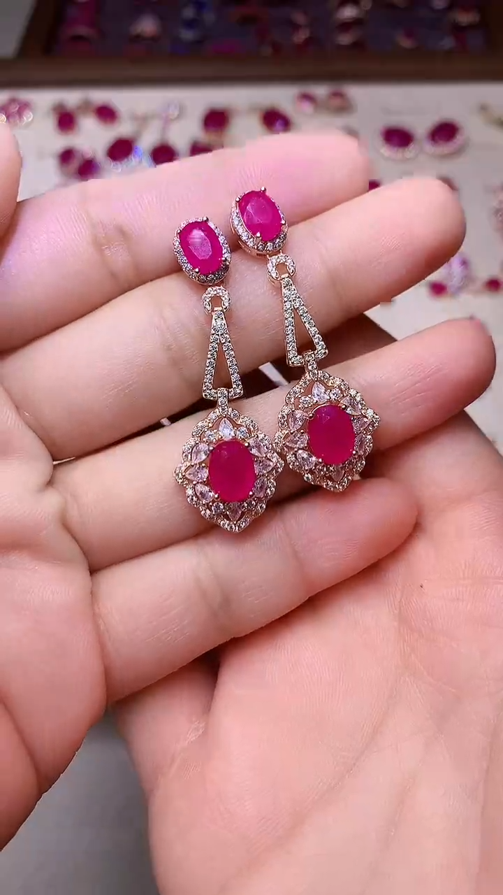 【闪购商品】红宝石耳饰银S925镶嵌000