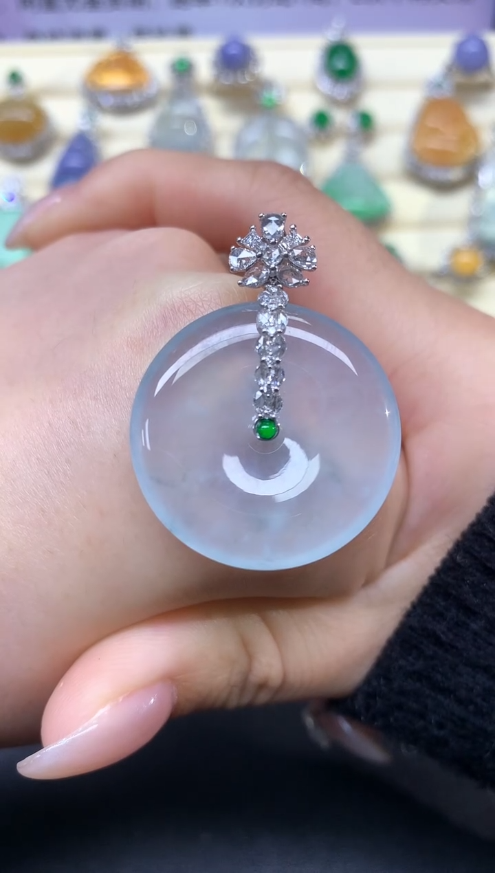 【闪购商品】翡翠吊坠(不含链)18K金镶嵌吊坠|20000+2000