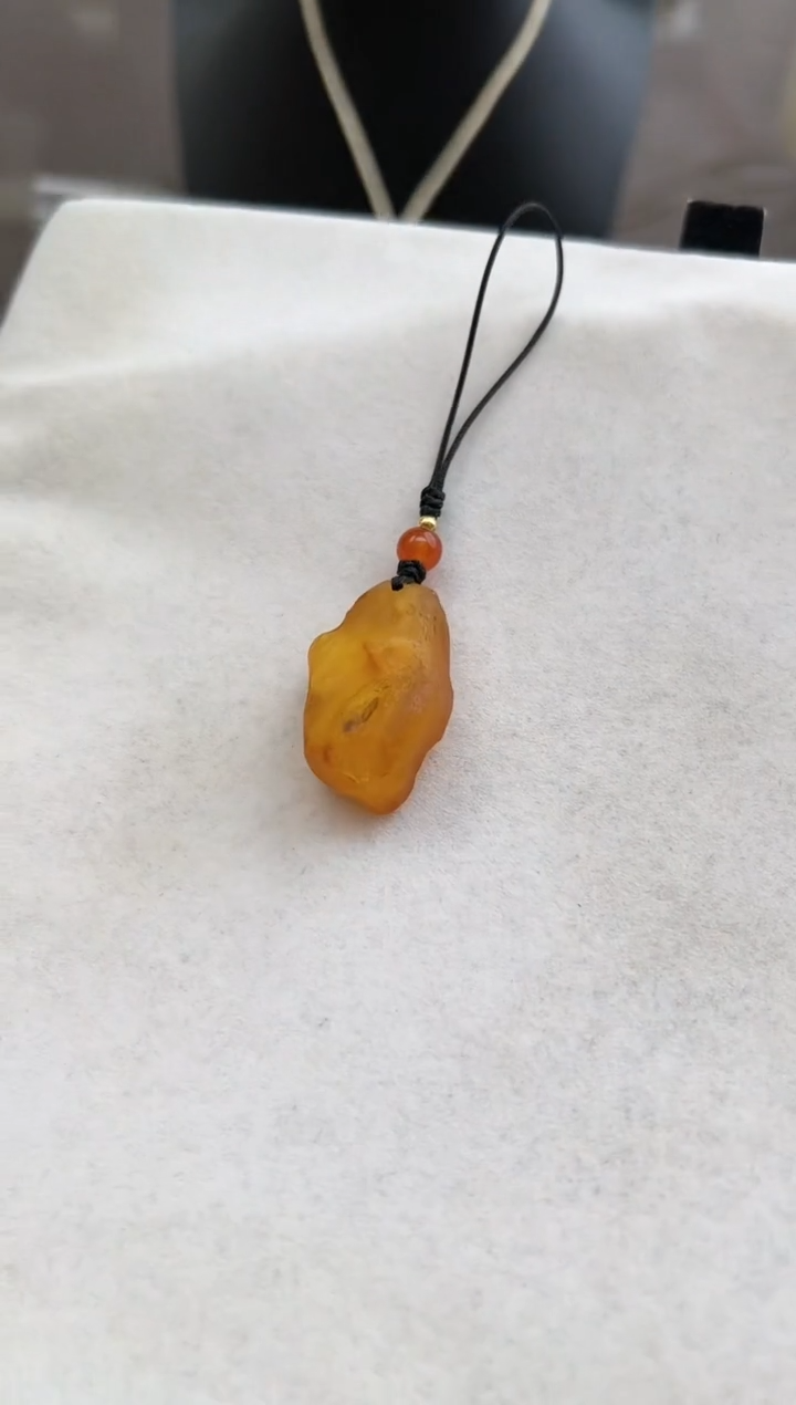 【闪购商品】琥珀裸石未镶嵌10205041-手机坠