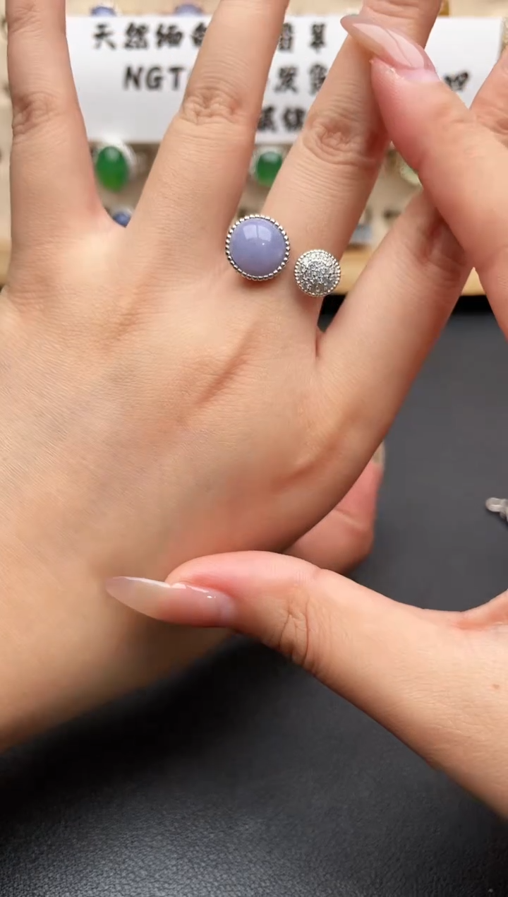 银S925镶嵌戒指翡翠一物一证一礼盒