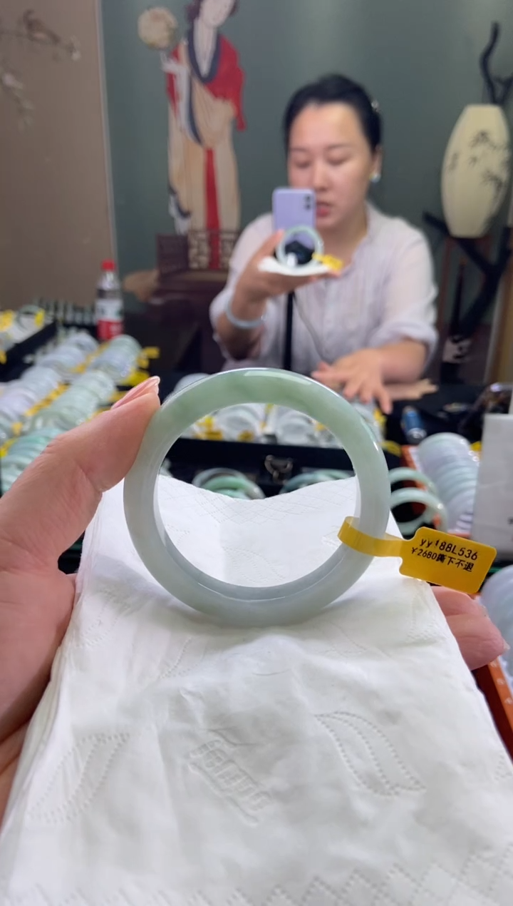 翡翠手镯未镶嵌七**_53.8圈口d