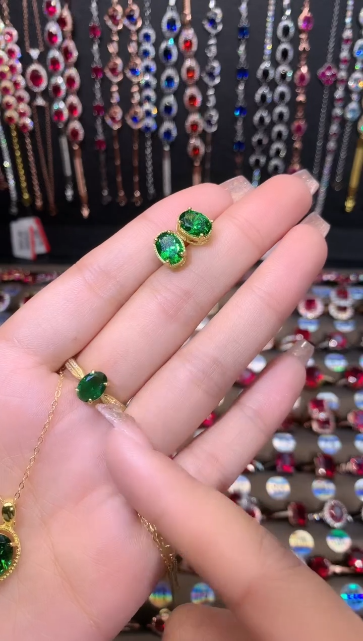 【闪购商品】透辉石耳坠银S925镶嵌金色