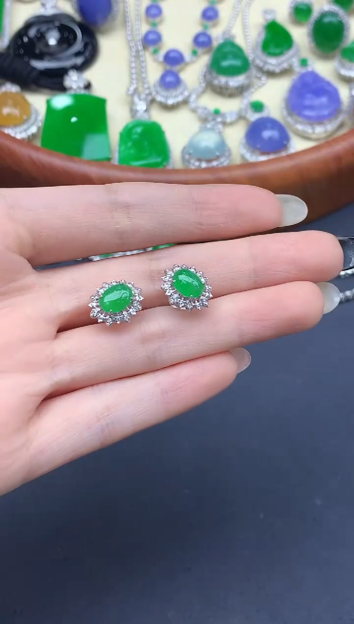 颈饰18K金镶嵌翡翠&****e410-中国好珍宝