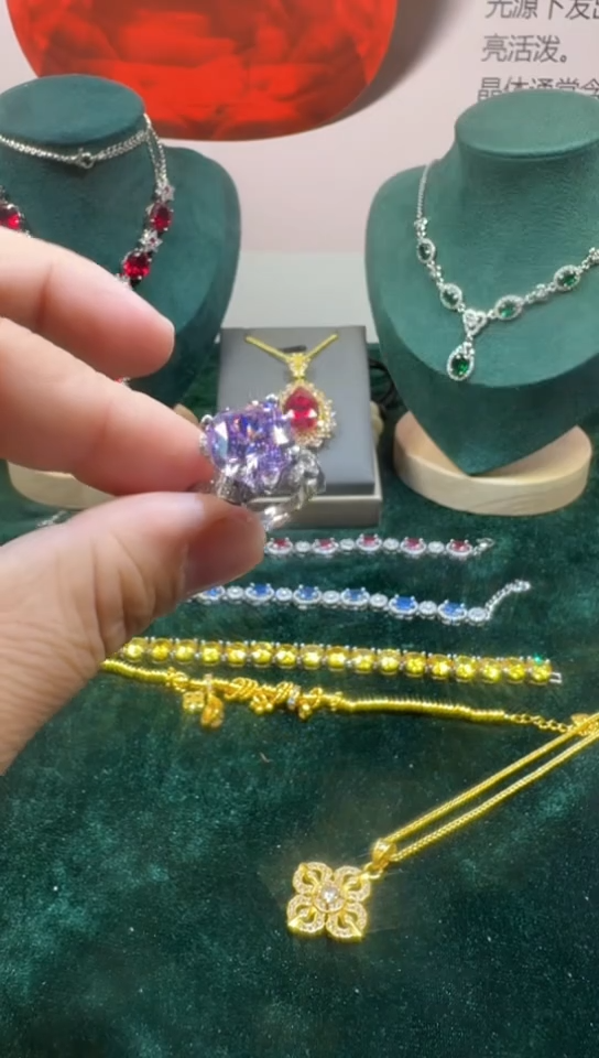 戒指蓝宝石18K金镶嵌1