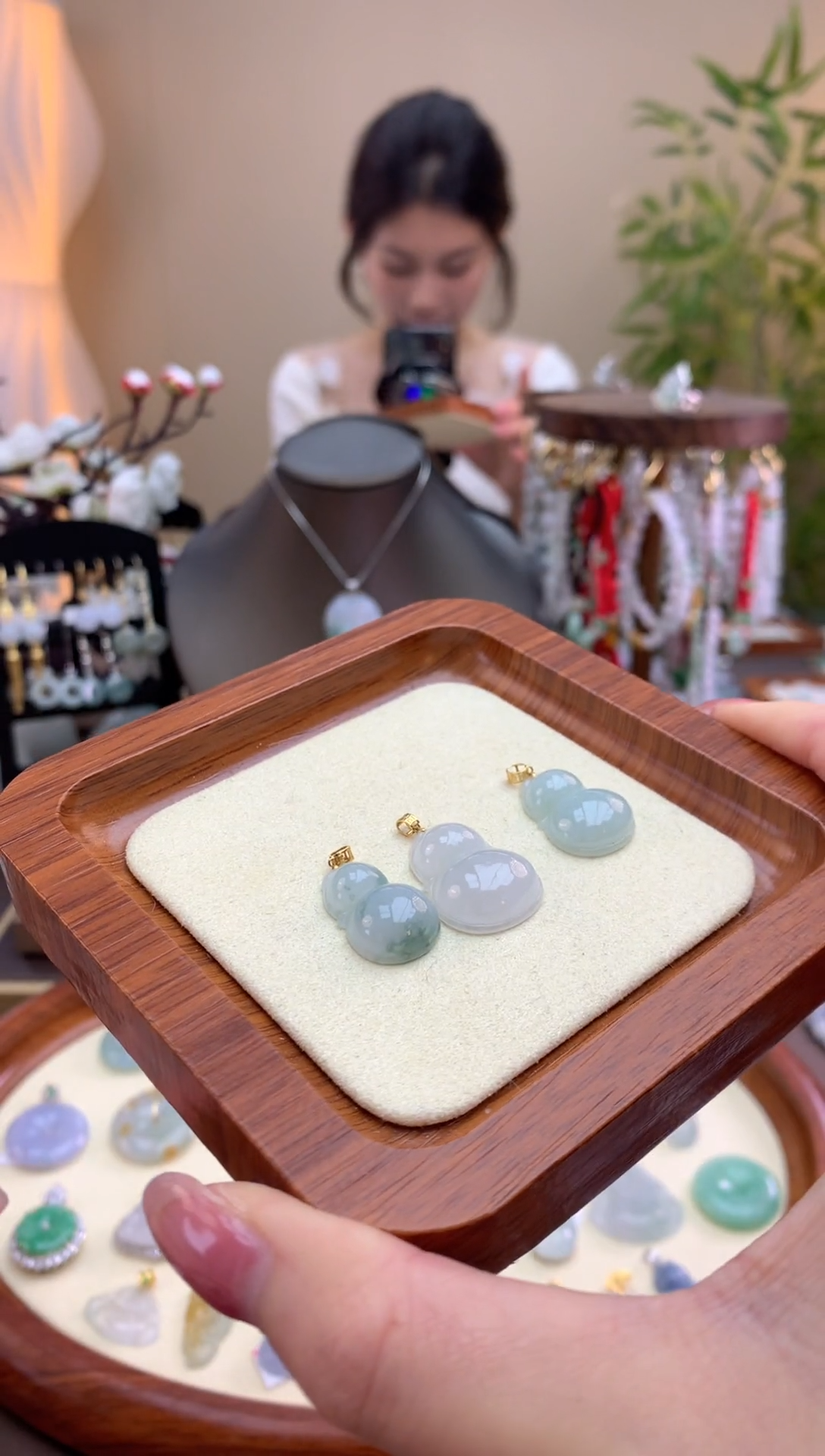 【闪购商品】翡翠颈饰18K金镶嵌葫芦（多样性发其一）