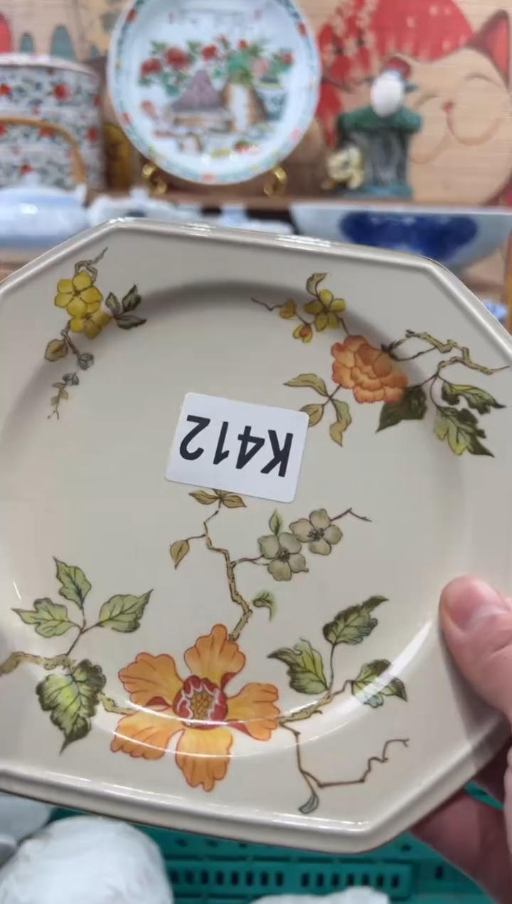 瓷片刘**?瓷片------K412