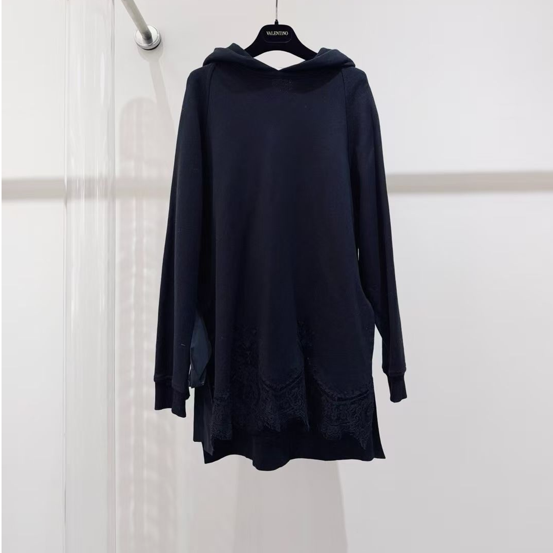 99新 Valentino/华伦天奴 双双臻选/vv01421/华伦天奴卫衣/M码