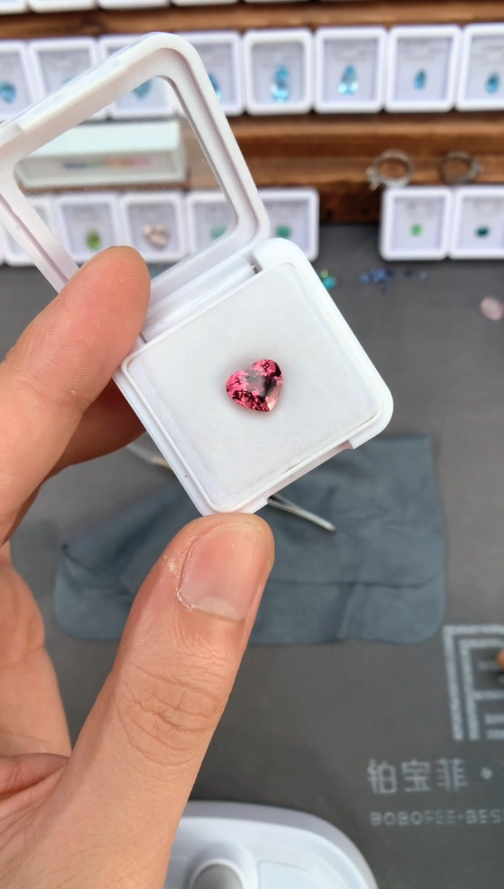 定制碧玺裸石未镶嵌3.18ct