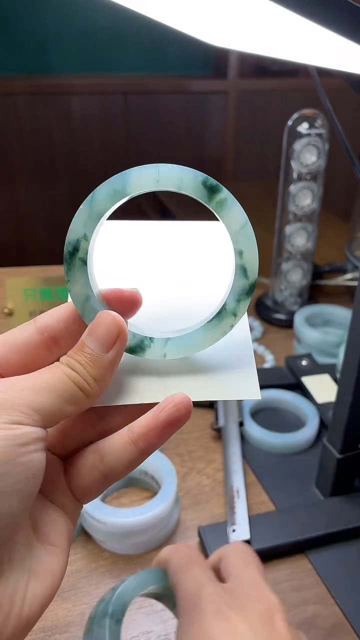 未镶嵌手镯定制翡翠夏**甜定制