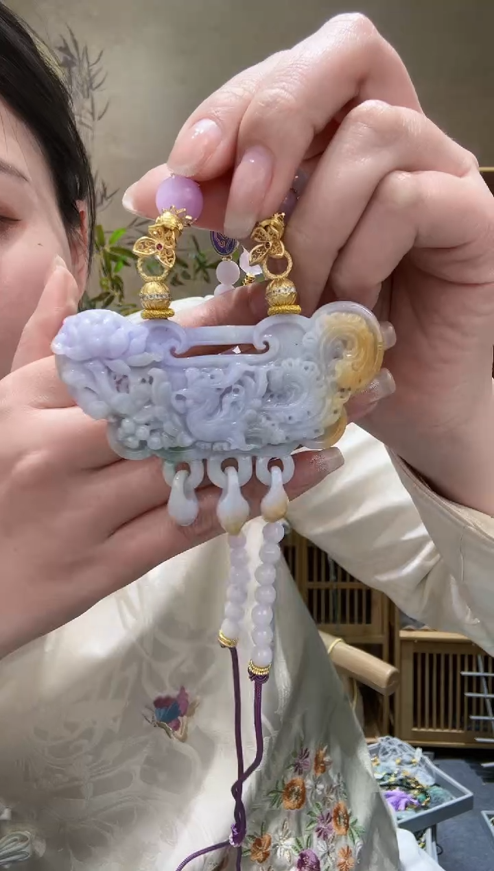 【闪购商品】翡翠颈饰未镶嵌吊坠