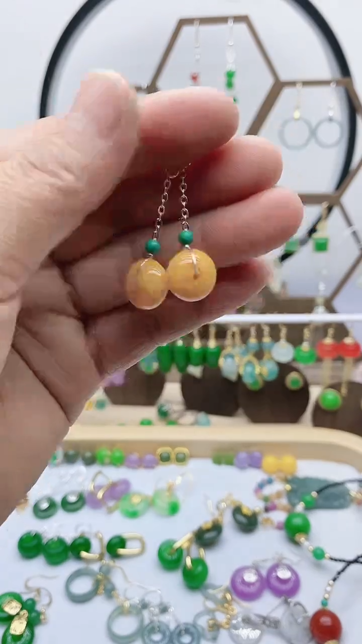 蜜蜡未镶嵌耳饰193蜜蜡