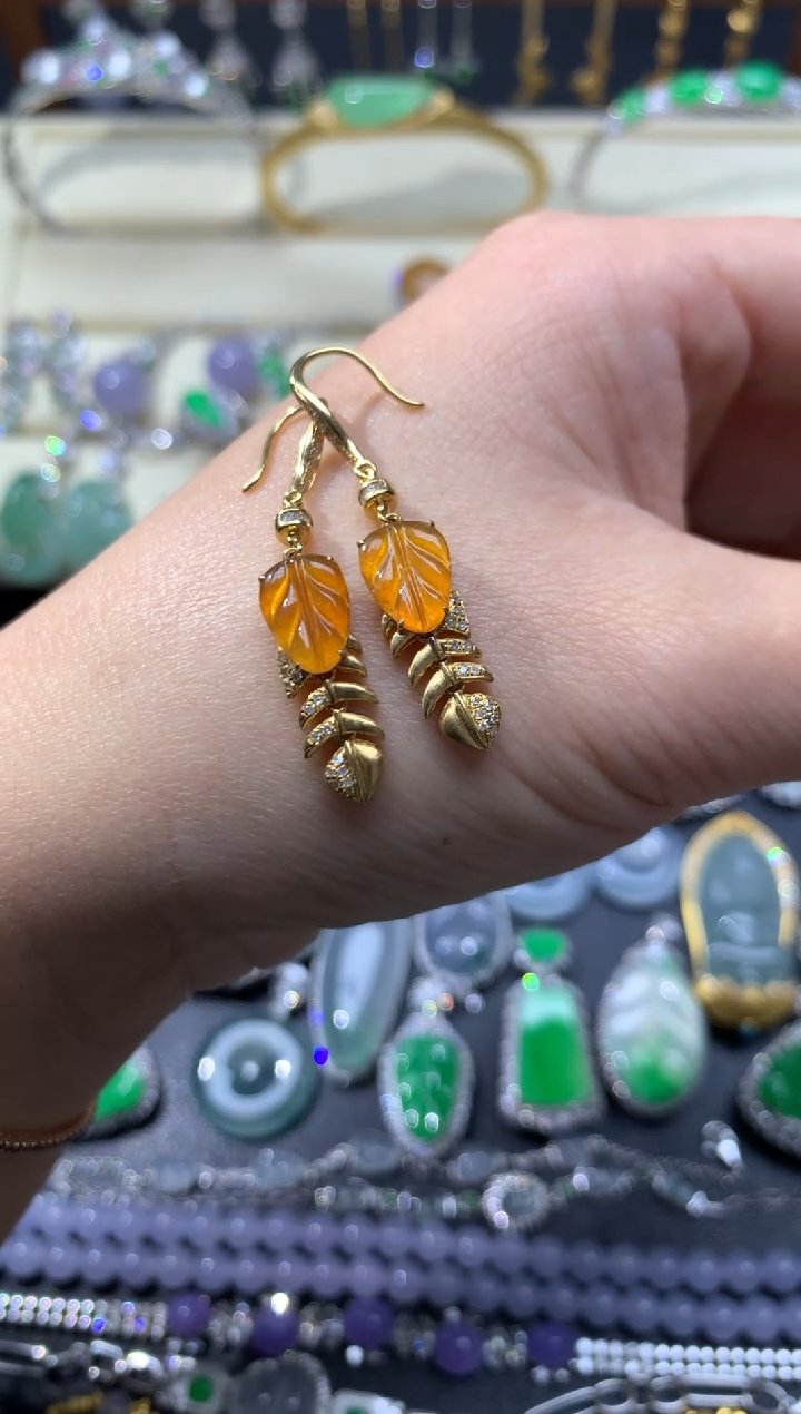 【闪购商品】翡翠颈饰18K金镶嵌耳饰