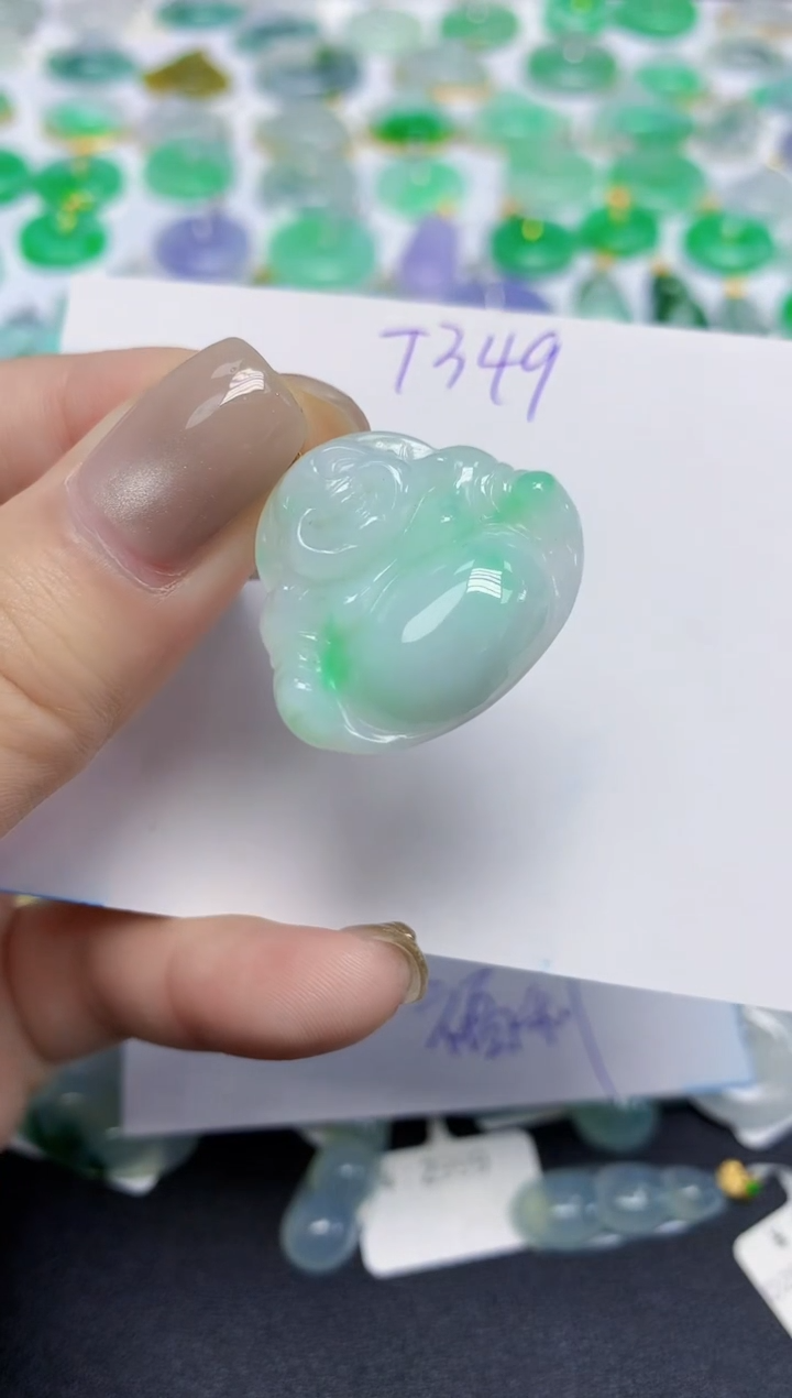 颈饰18K金镶嵌翡翠天然缅甸翡翠A货翡翠百元以上9元证书费自理