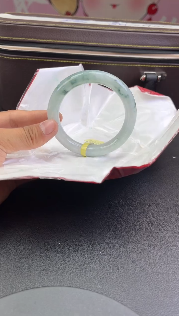 【闪购商品】翡翠手镯（圆镯）未镶嵌翡翠手镯2