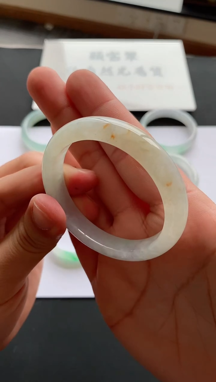 【闪购商品】翡翠手镯未镶嵌3号52*10.5*7.4正圈