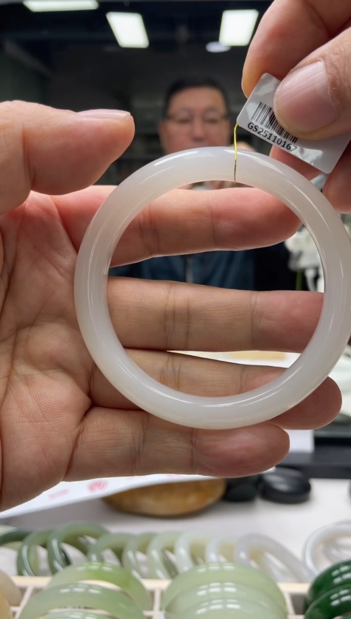 【闪购商品】和田玉手镯未镶嵌编码0167 圈口60-61