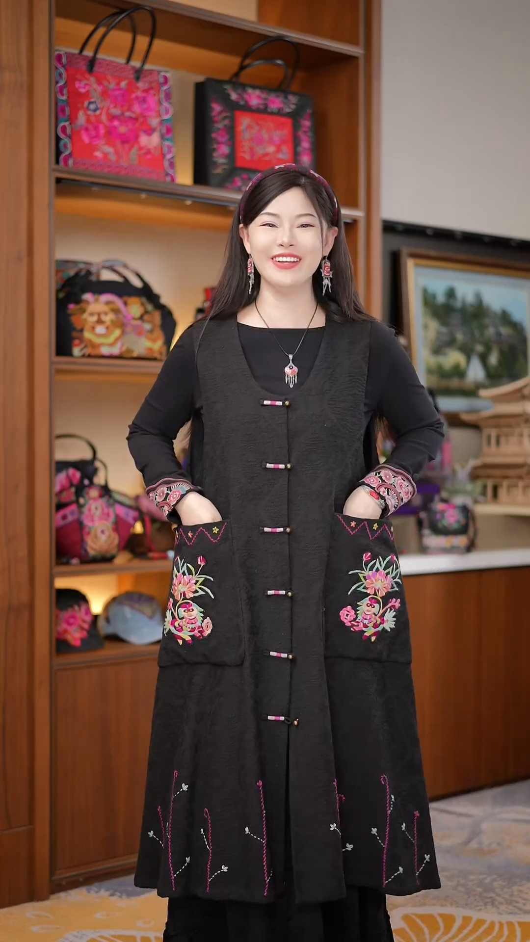 【闪购商品】刺绣黔东南苗族刺绣衣服A9708