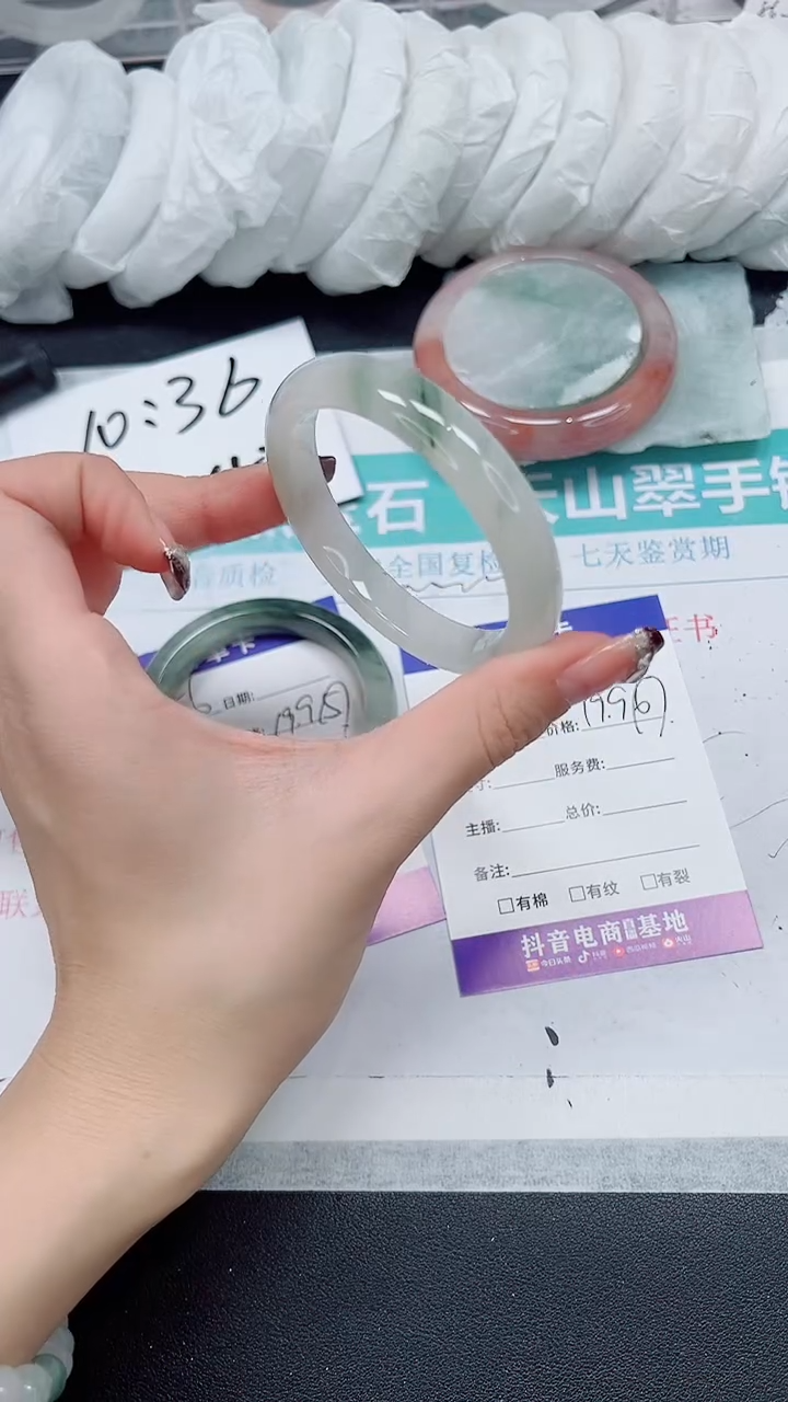 【闪购商品】石英质玉手镯未镶嵌A57-54/55