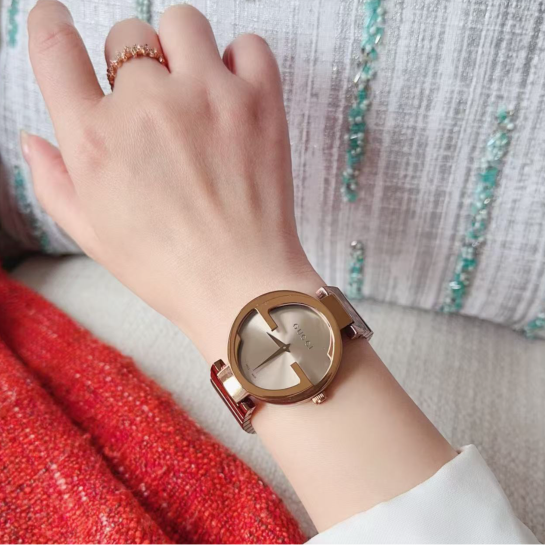 【海外直邮】Gucci/古驰-时尚棕色表盘钢带石英手表37mm - YA133317