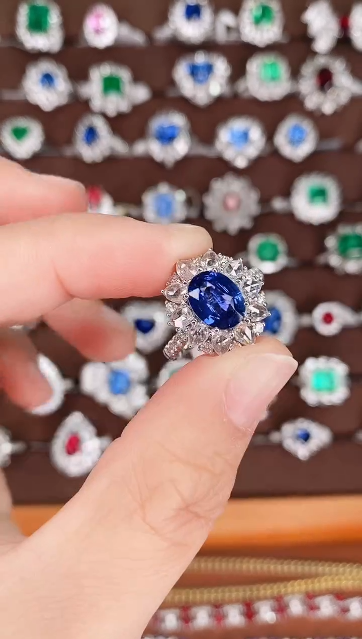 【闪购商品】蓝宝石18K金戒指18K金镶嵌1.57ct