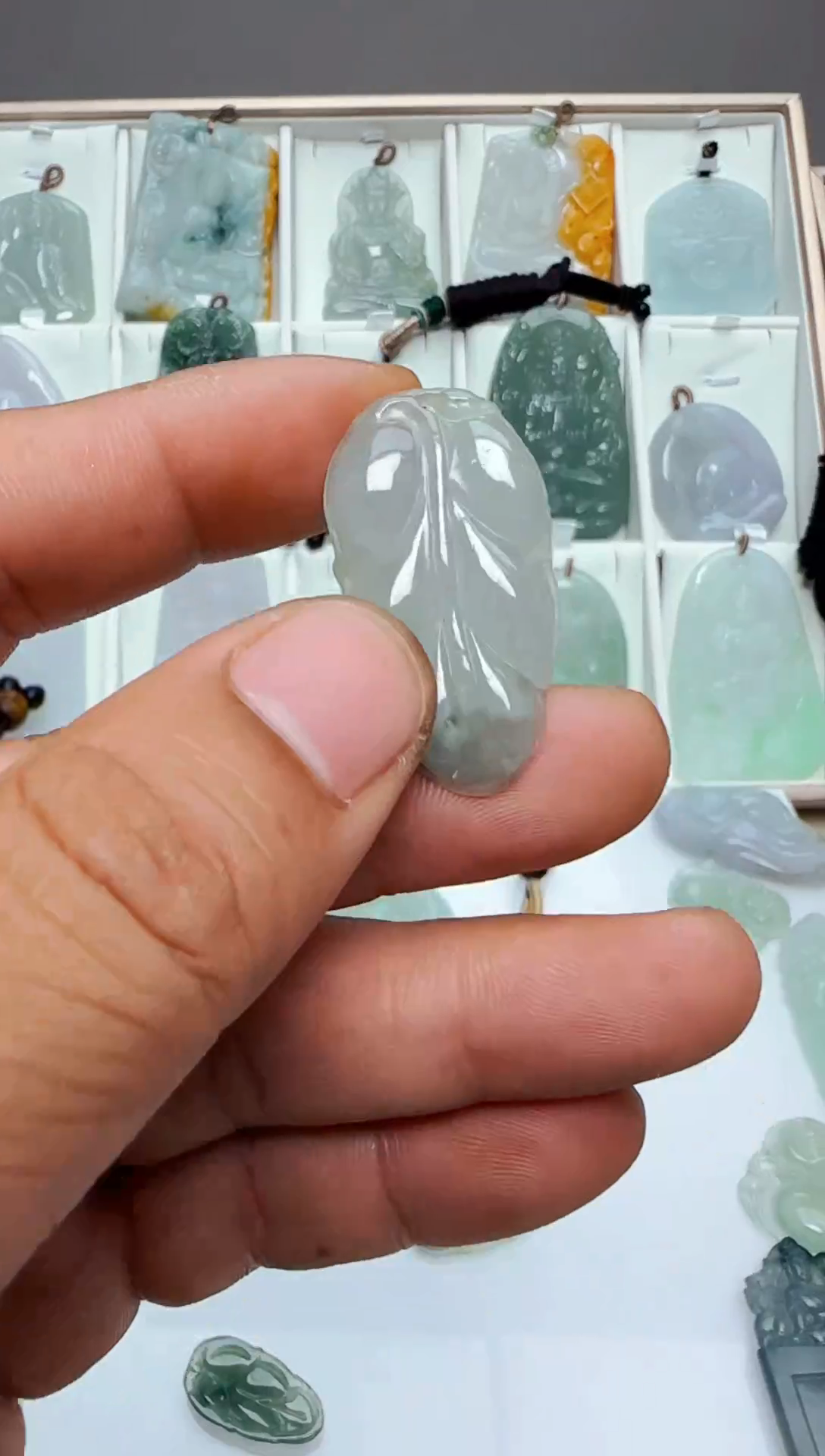 【闪购商品】翡翠颈饰未镶嵌缅甸天然A货翡翠