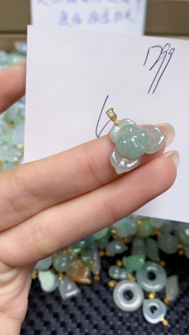 【闪购商品】翡翠颈饰18K金镶嵌天然缅甸A货翡翠