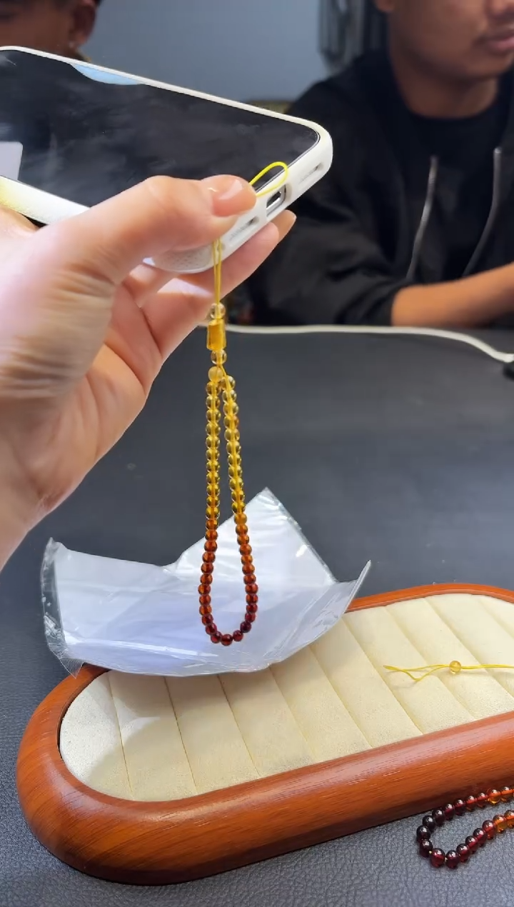 琥珀颈饰未镶嵌100718856随机发仅一件